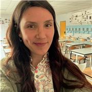 Professeur en activité donne cours particulier